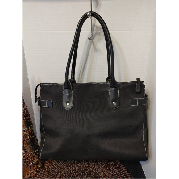 Nine West Tote - Picture 4 of 6